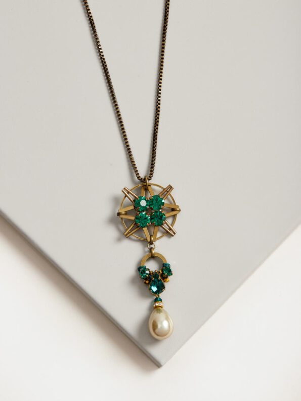 Green Pearl Necklace01