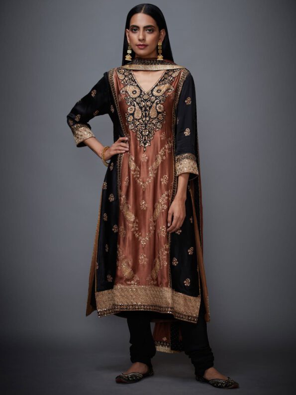 silk embroidered suit6