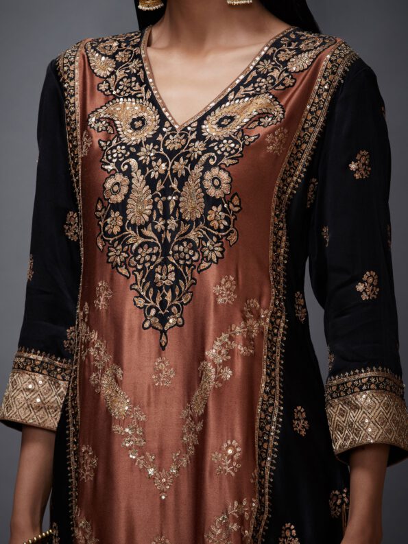 silk embroidered suit9